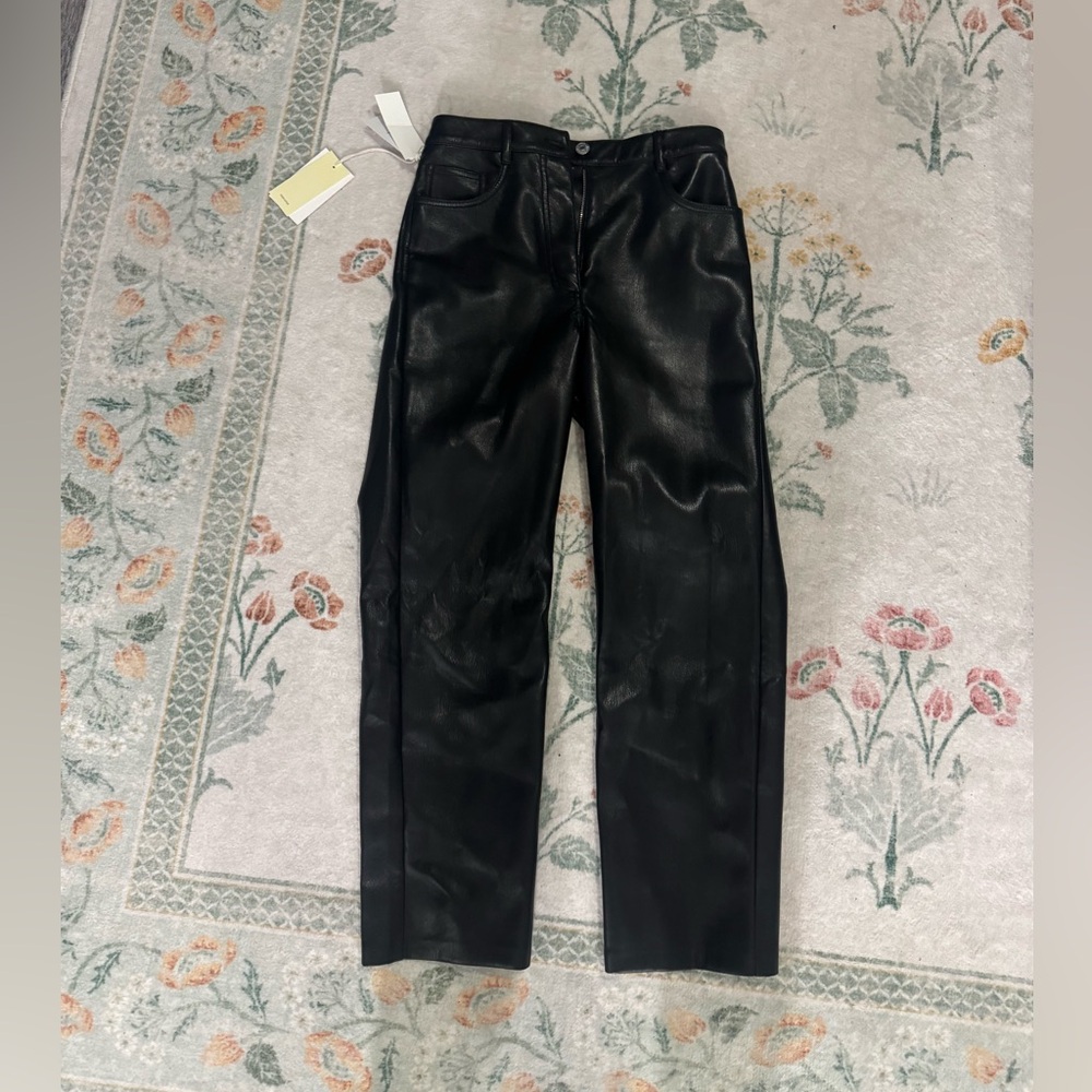 Aritzia Black Cropped Melina Pants